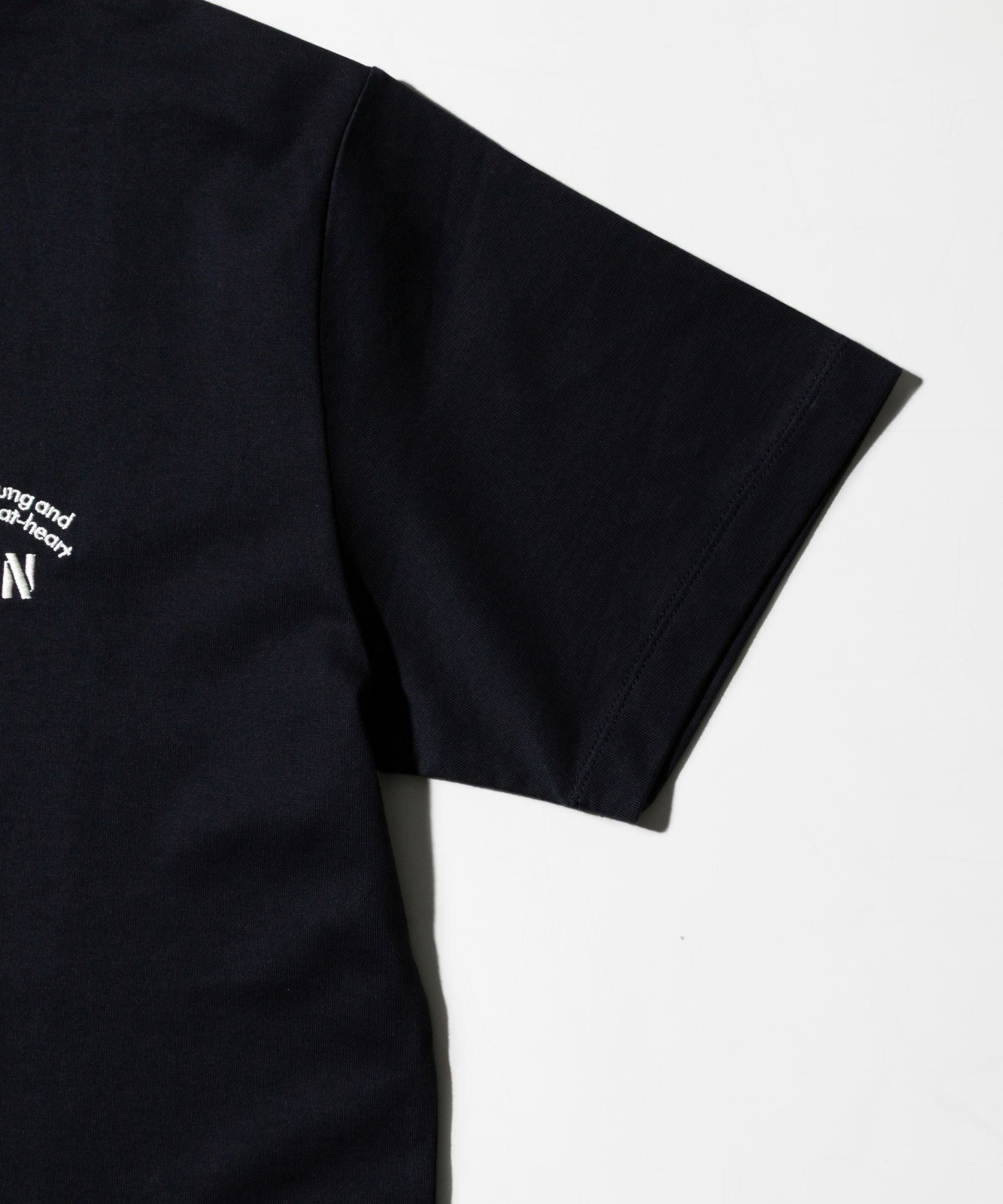 Tシャツ＜ワンポイントアーチロゴ刺繍＞ ｜ VAN STORE