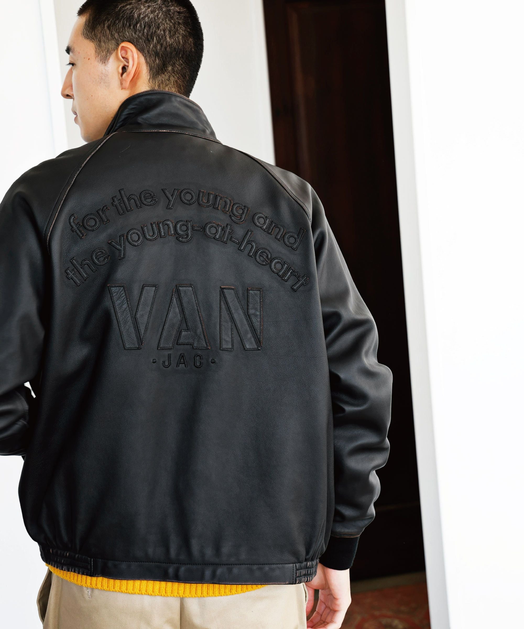 オールレザースウィングトップ＜ヴィンテージ加工＞＜一部店舗限定