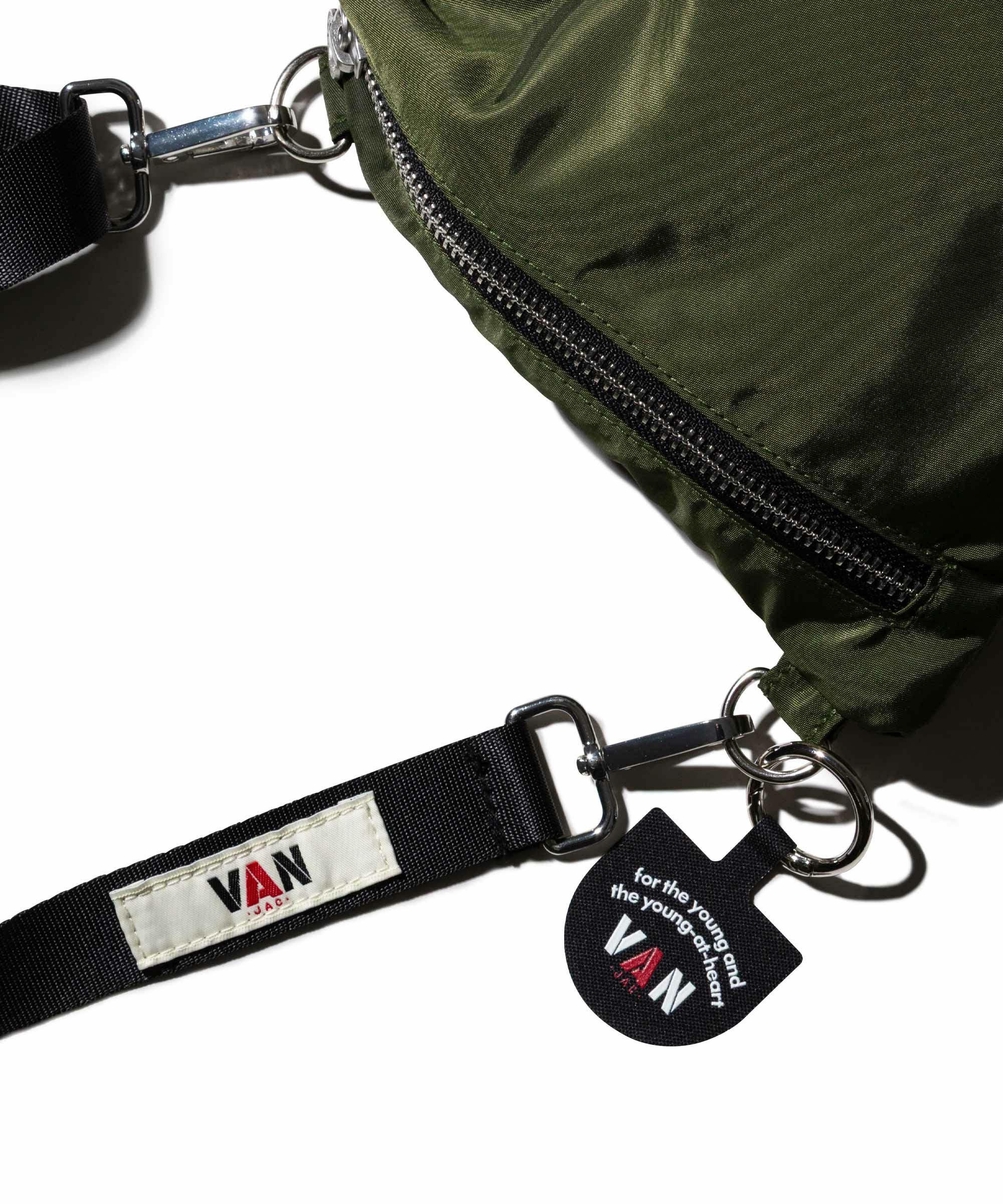 巾着ショルダー＜モバイルストラップ付＞＜一部店舗限定＞ ｜ VAN STORE
