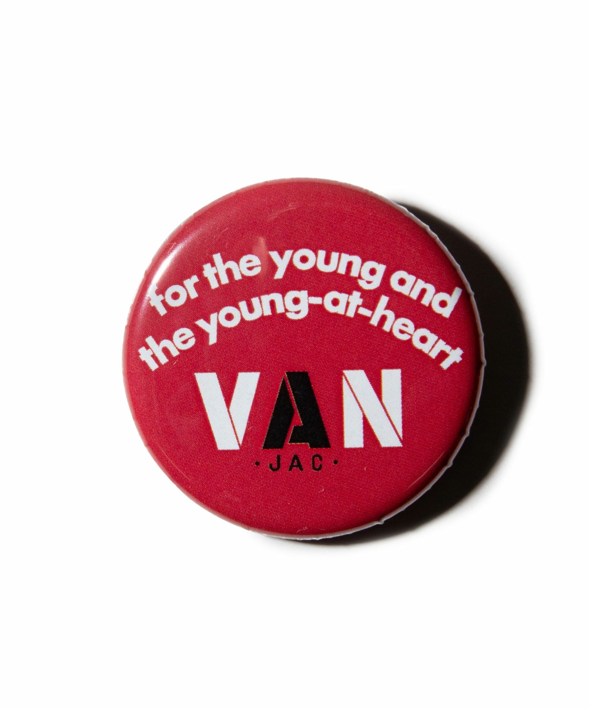 缶バッジ ｜ VAN STORE