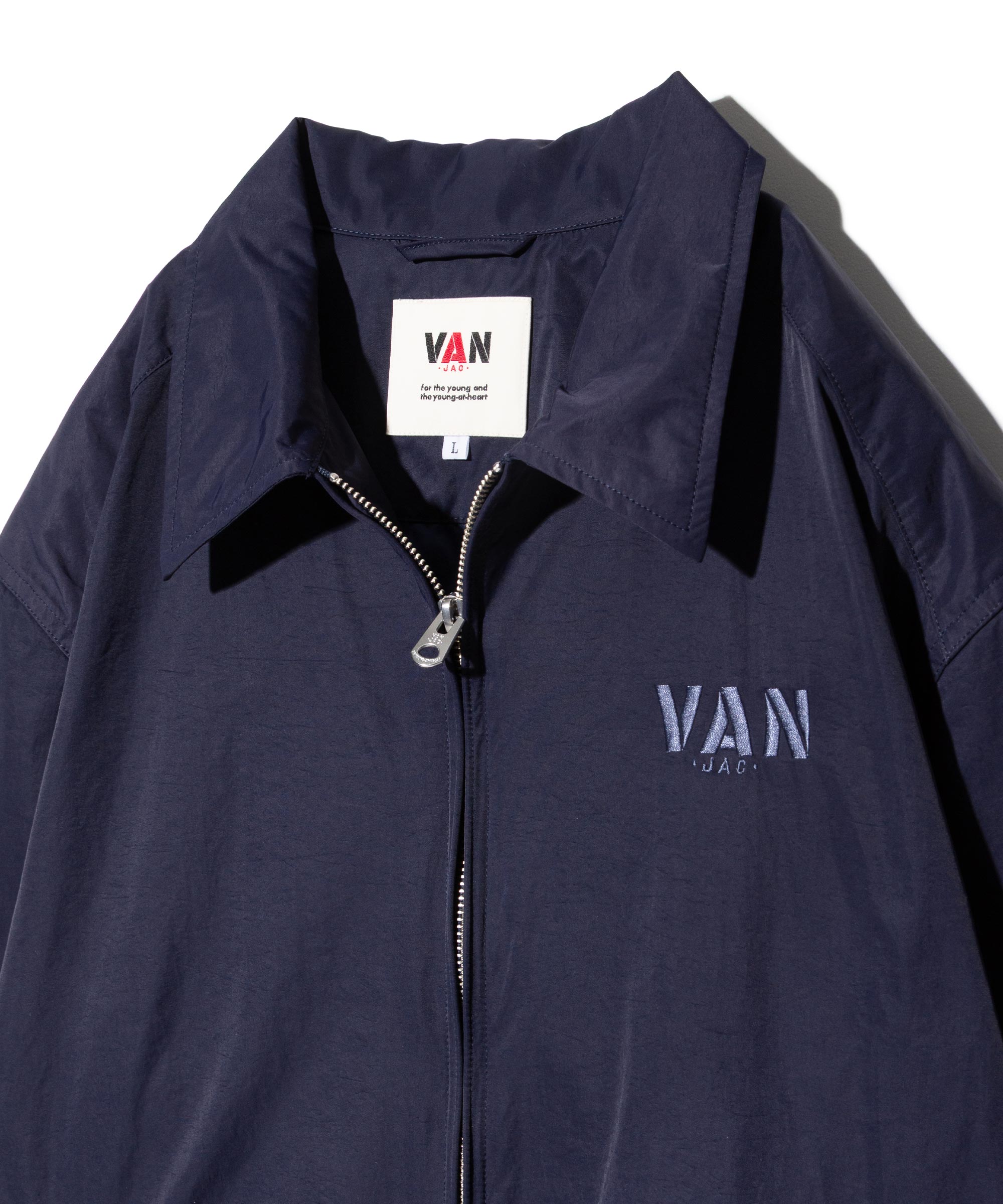 ワッペン刺繍ブルゾン ｜ VAN STORE