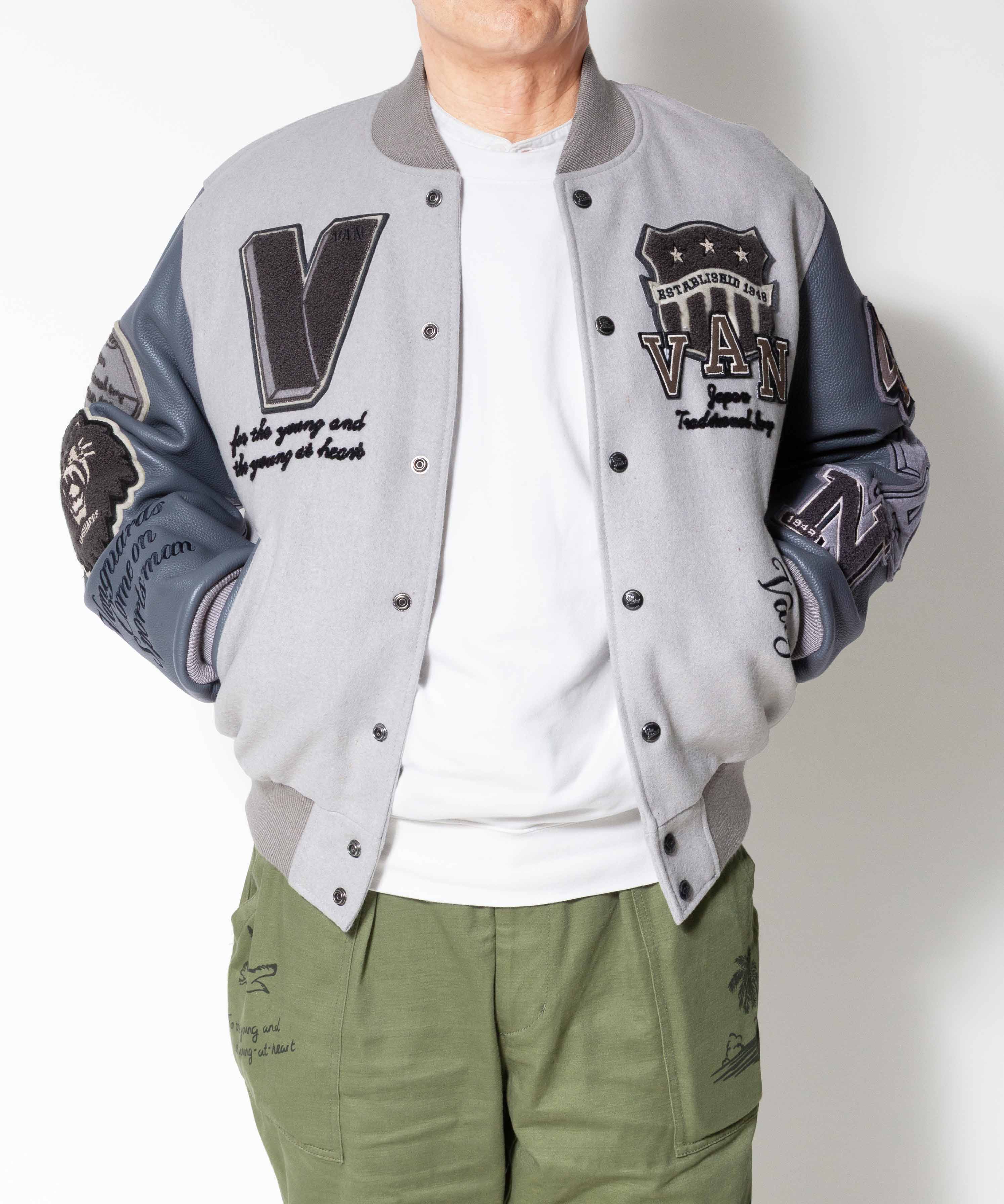 美品　Theory Varsity JKT P グレー プレミアムスタジアムジャンパー＜受注生産＞＜2026年9月下旬以降配送