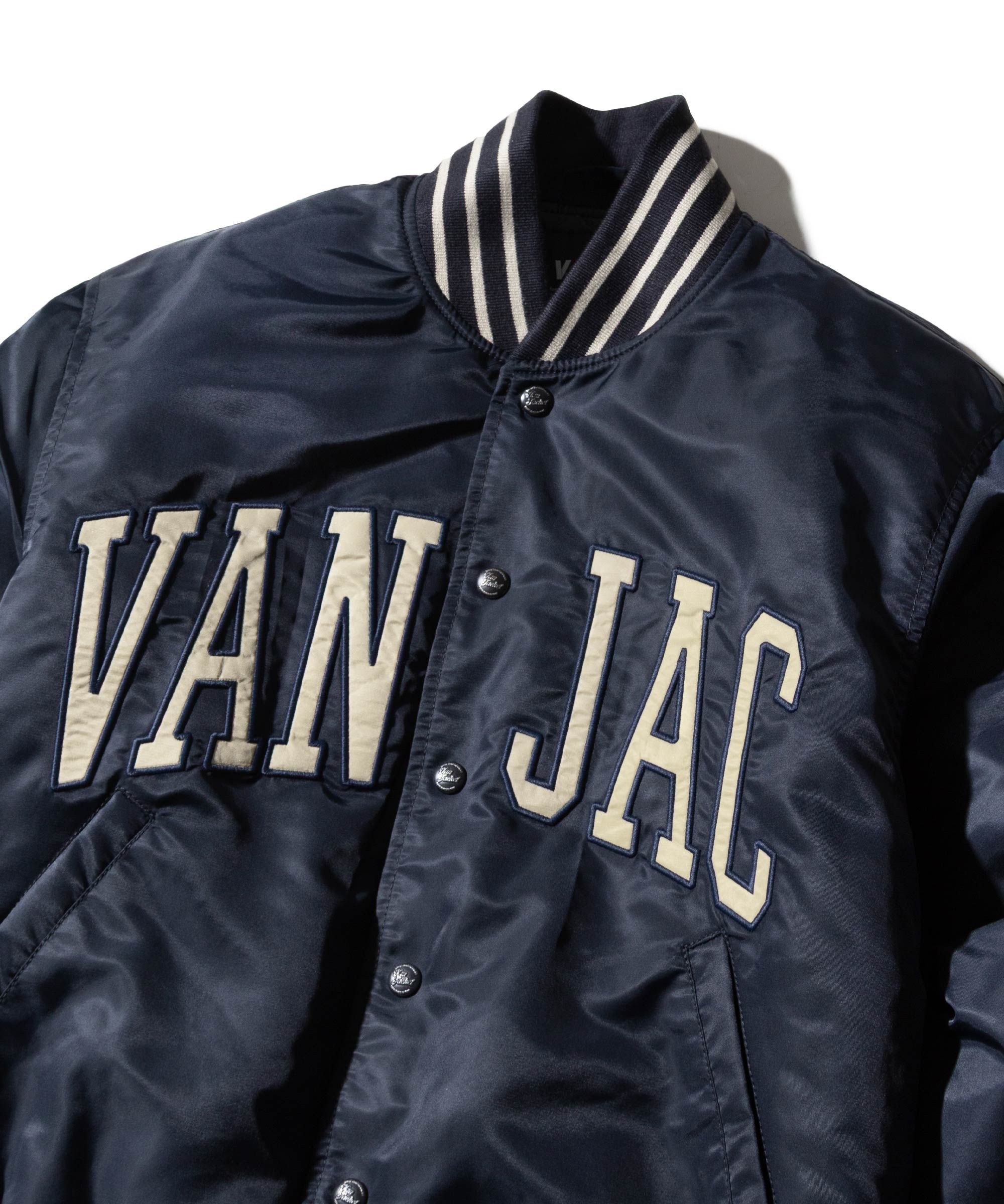 ナイロンスタジアムジャンパー ｜ VAN STORE